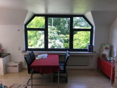 Schöne und helle Zwei-Zimmer-Wohnung mit Südbalkon in Haan (von PRIVAT)