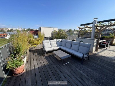 TOPLAGE OBERLAA - DACHGESCHOSSHIT MIT TRAUMTERRASSE - 4 ZIMMER - U-BAHN-NÄHE