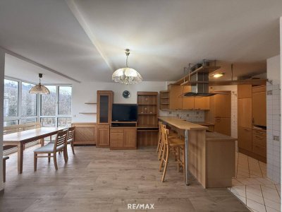 Familienwohnung: 4 Zimmer, Loggien, Garage &amp; Gemeinschaftsgarten