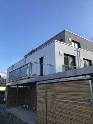 Modernes und helles  1-Zimmer Appartment mit großer Dachterasse in Ingolstadt-Nordost