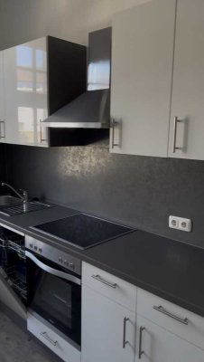 Helle 2-Zimmer-Wohnung mit Balkon in ruhiger Lage von Duisburg-Hüttenheim