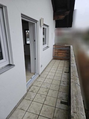 Helle 2-Zimmer-Wohnung mit Balkon in Reichertshofen