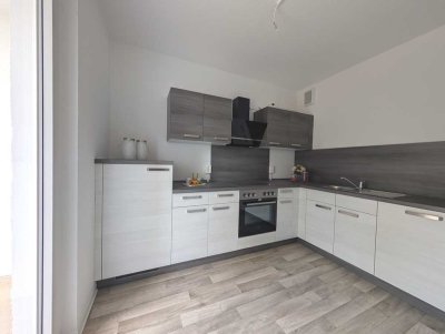 Top sanierte und möblierte 3-R-Wohnung mit 2 Balkonen in Zentrumsnähe