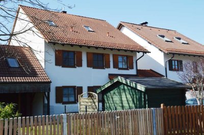 *Seefeld - gepflegtes EFH mit EG-Wohnung zum Bezug und 2 vermieteten Einheiten
