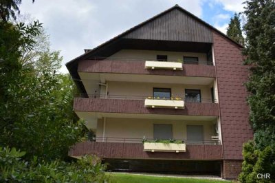 Großzugüg geschnittene Eigentumswohnung mit tollem Balkon und Garage in Kurparknähe