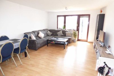 Sehr gepflegte, helle 3-Zimmer ETW mit Südbalkon, Tiefgarage und Weitblick in Hochdorf/Eberdingen!