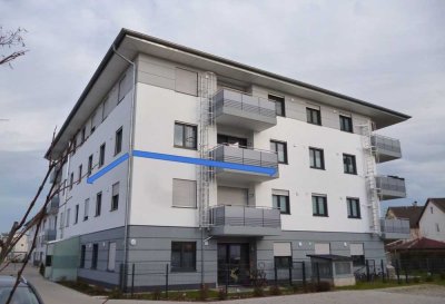 Schöne helle Neubau 2-Zi. Wohnung, mit Balkon und Einbauküche