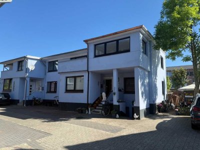 Leben, wo andere Urlaub machen – Charmantes Vierfamilienhaus im Herzen von Varel