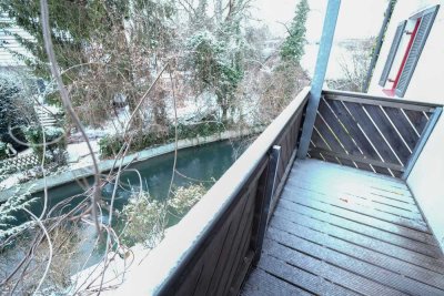 Provisionsfrei: Grüne Oase am Schäfflerbach – 2-Zimmer-Idyll mit Sauna & Bachzugang in Bestlage