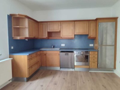 Schöne 5-Zimmer-Wohnung im Zentrum von Hof