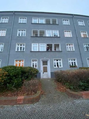 3-JAHRESMIETVERTRAG | 2,5-Zimmerwohnung mit Wintergarten in Tempelhof!