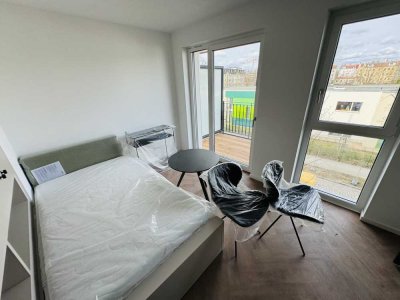 Direkt in Adlershof, möblierte Wohnung mit BAlkon und EBK!