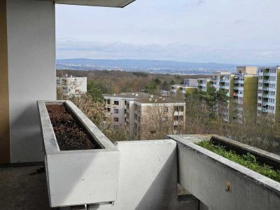Investieren, wo Nachfrage wächst: Helle Wohnung mit Balkon und Weitblick in Mainz-Finthen