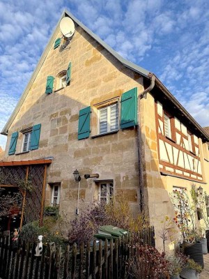 Charmantes Fachwerkhaus mit ausgebautem Dachboden