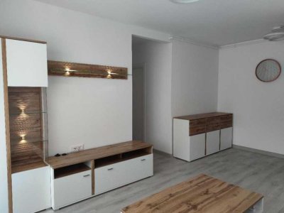 Exklusive, sanierte 2-Raum-Wohnung mit Balkon und EBK in Oranienburg