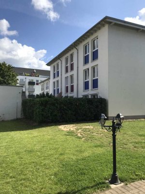 Köln-Gremberg: Helles Erdgeschoss-Apartment mit modernen Bad und Terrasse!