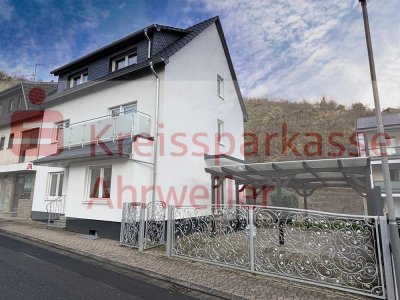 Voll saniertes Wohnhaus mit einzigartiger Sicht auf Weinberge und Ahr...
