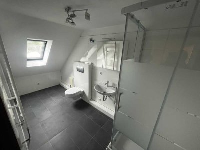 Schöne Wohnung mit eineinhalb Zimmern in Mülheim
