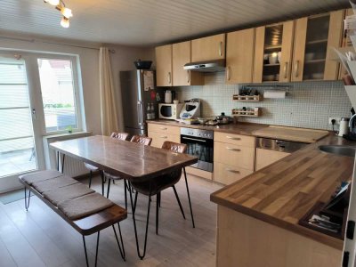 Helle 4-Zimmer-Maisonettewohnung mit Balkon, Garage & Stellplatz – Zeitlarn Nähe Regensburg