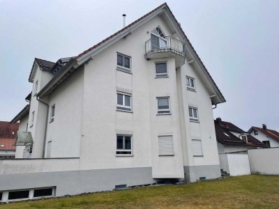 Charmante 2-Zimmer-DG-Wohnung mit Balkon und Tiefgaragenstellplatz