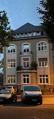*TOP* Exklusive 4 Zimmer Altbau-Wohnung  in Limburg / Schafsberg