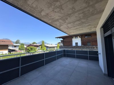 Moderne 3-Zimmer-Neubauwohnung mit großer Terrasse und Bergblick