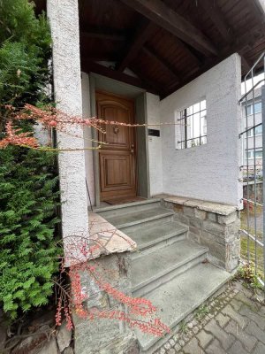 Exklusive 6-Zimmer Maisonette-Wohnung mit Balkon in Mainz-Kastel