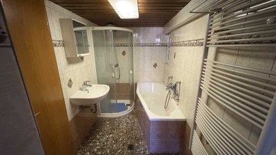 Charmantes Einfamilienhaus mit Ausbaupotenzial in naturnaher Lage