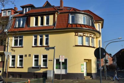 5-Zimmer Wohnung im 1. OG, 164qm Einbauküche, Bad , WC, Balkon
