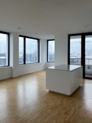 Elegant 2- Room Apartment in Alexanderplatz | Premium Living | Rooftop Access