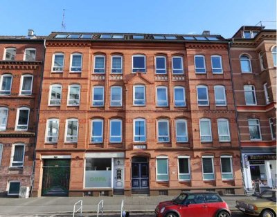 Erstbezug nach Renovierung - 3-Zimmer Wohnung mit Balkon im 3. OG in Kiel-Südfriedhof