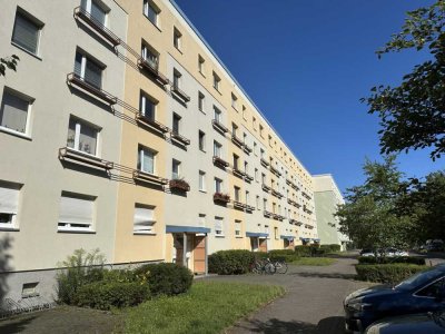 Frisch renovierte 4-Raumwohnung in Ströbitz