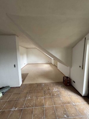 Renovierte 2-Zimmer-Wohnung zu vermieten
