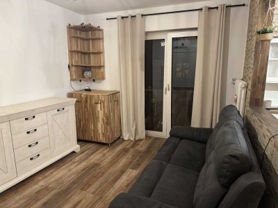 PINNA REAL ESTATE: Möblierte 1,5 Zimmer Wohnung nähe Harras