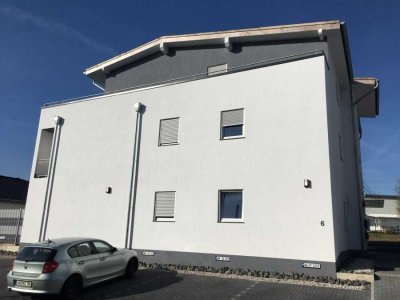 Tolle 3-Zimmer-Wohnung mit wunderschöner Terrasse und EBK