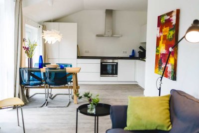 helle, möblierte 2,5-Zimmer-Wohnung - bezugsbereit