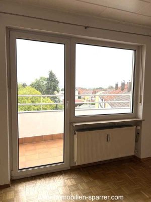 Helle 3-Zimmer-Wohnung mit Balkon und schöner Aussicht
