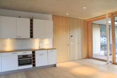 Moderne 2-Zimmer-Wohnung mit Balkon und Einbauküche