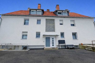 Helle Dachgeschosswohnung im energetisch modernisierten Wohnhaus