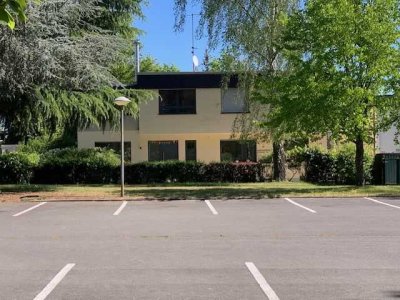 Großzügige, hochwertig sanierte Maisonette-Wohnung mit Garten in Köln-Heimersdorf