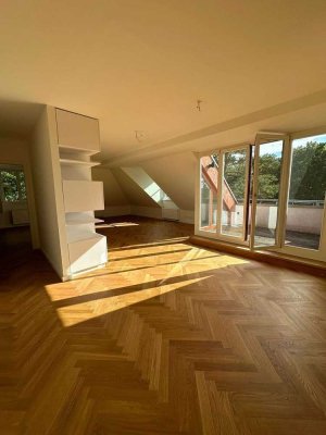 Lichtdurchflutetes Wohnen im Grünen – 114 m² Dachgeschosswohnung in Berlin-Kladow