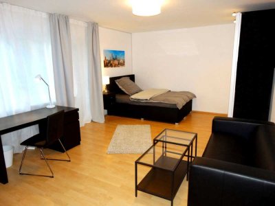 Ab 01.10.2024 - Großzügiges 1 Zimmer Apartment mit Balkon  - Top Lage in Bornheim