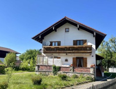 Älteres Zweifamilienhaus mit Wohnrecht zu verkaufen, Obj.-Nr. T/0564