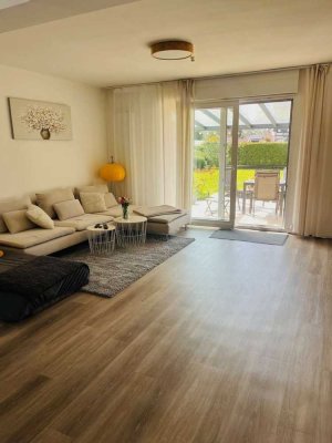 Duisburg-Buchholz: Einfamilienhaus mit

 6-Zimmern  und Traumgarten!