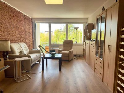 Neu sanierte Wohnung mit Stellplatz - ohne Makler!