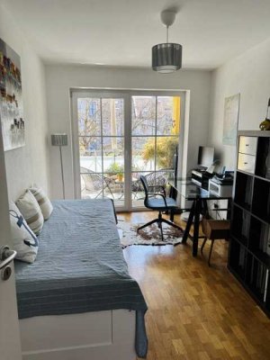 großzügige Fünf-Zimmer-Wohnung in München -Bogenhausen