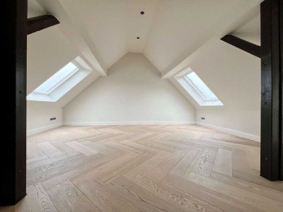 Penthousefeeling als Maisonette im Jugendstilhaus // Kamin// Panoramafenstern und Balkon
