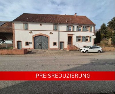 Historisch leben und auf modernes Ambiente nicht verzichten- Einzigartiges Bauernhaus mit Scheune