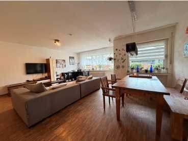Widdersdorf: kernsanierte 3,5-Zimmer Wohnung mit Terrasse und alleiniger Gartennutzung