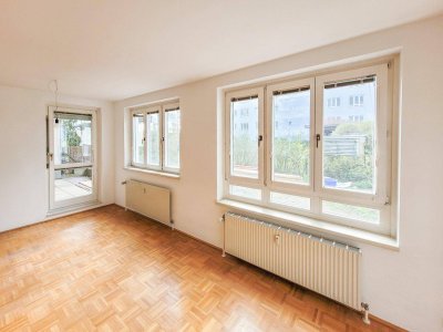 PROVISIONSFREI VOM EIGENTÜMER! GARTENWOHNUNG! RUHIGE 3-ZIMMER WOHNUNG MIT LOGGIA UND EIGENGARTEN AUF DER SCHMELZ!